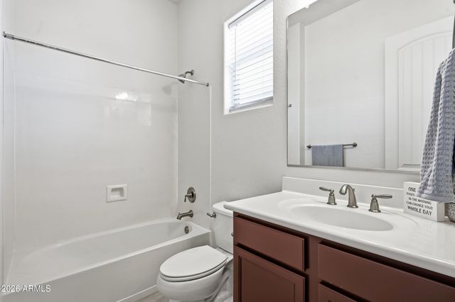 7556 W CRYSTAL Road, Glendale, AZ 85308