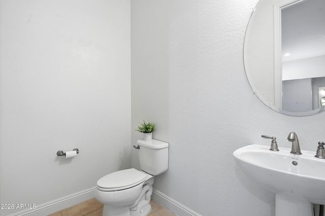 7556 W CRYSTAL Road, Glendale, AZ 85308