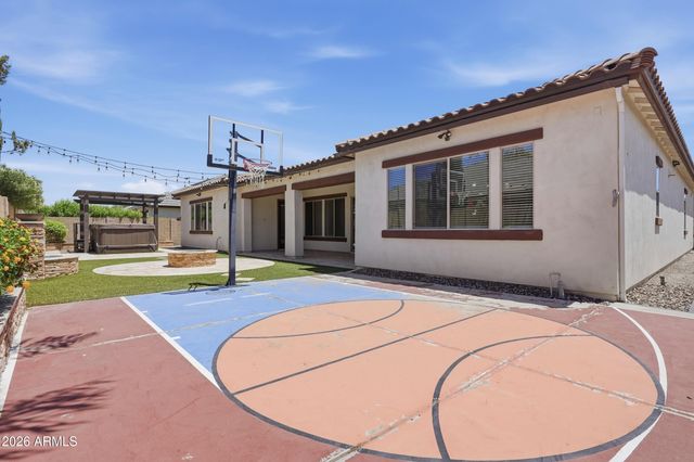 7556 W CRYSTAL Road, Glendale, AZ 85308