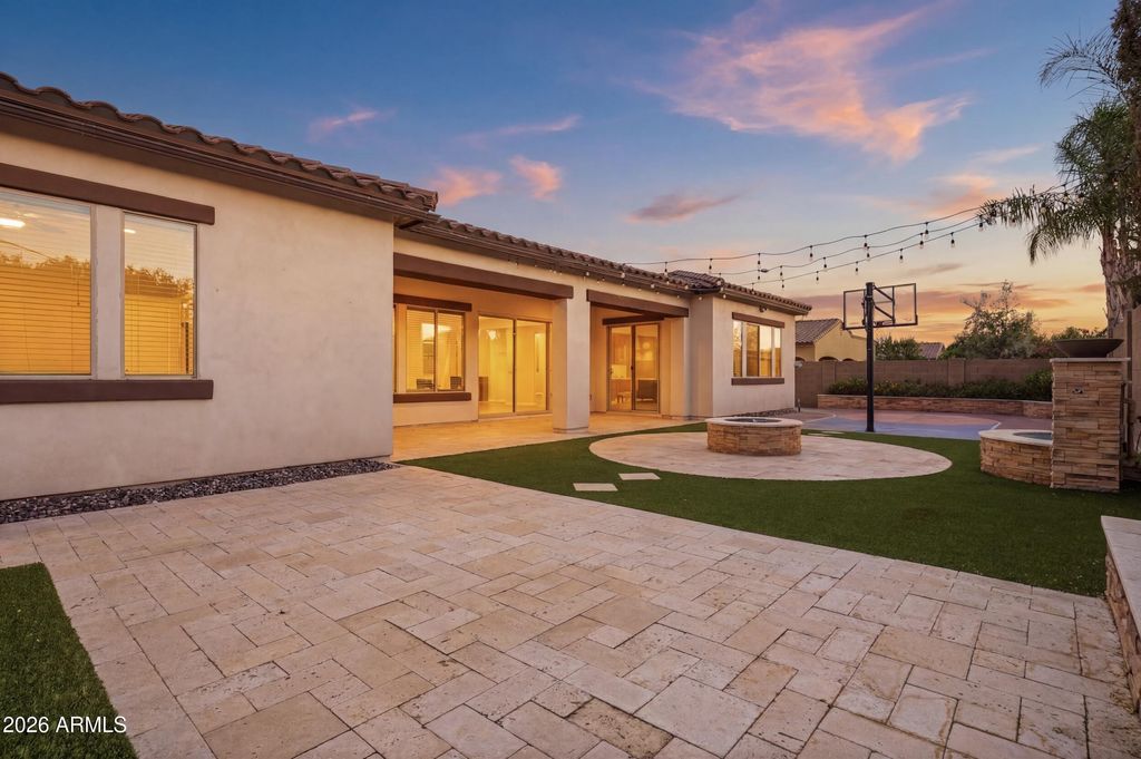 7556 W CRYSTAL Road, Glendale, AZ 85308 — photo 2