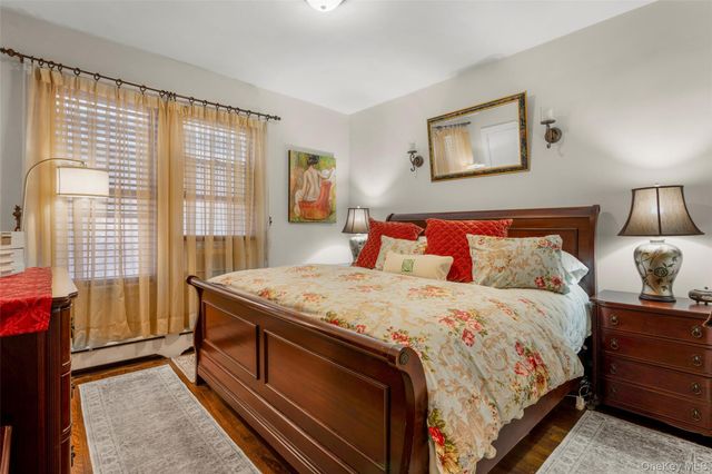 15 E 235th Street, Bronx, NY 10470