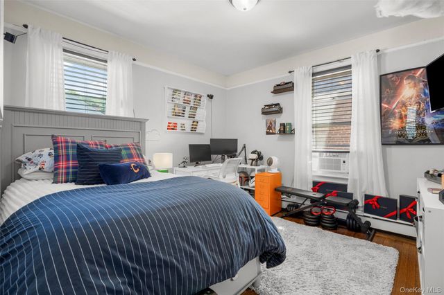 15 E 235th Street, Bronx, NY 10470