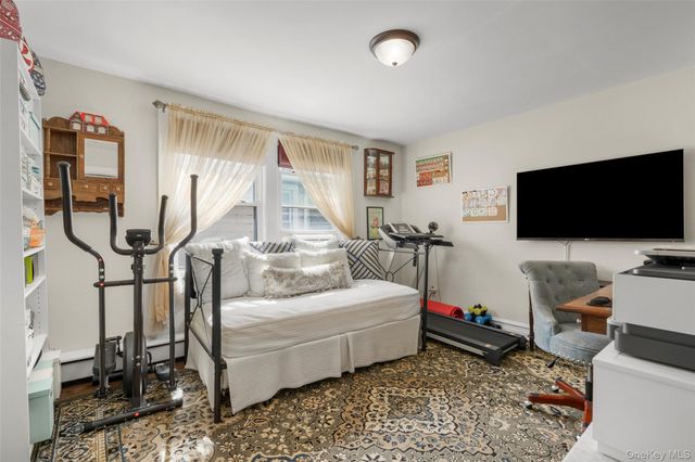 15 E 235th Street, Bronx, NY 10470