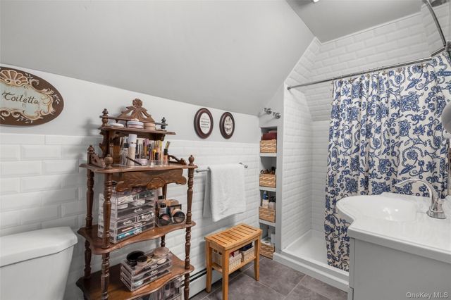 15 E 235th Street, Bronx, NY 10470