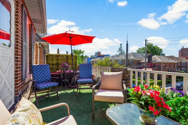 15 E 235th Street, Bronx, NY 10470
