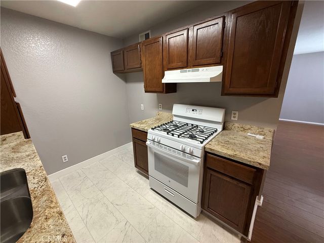 211 Magnolia 115, Glendale, CA 91204