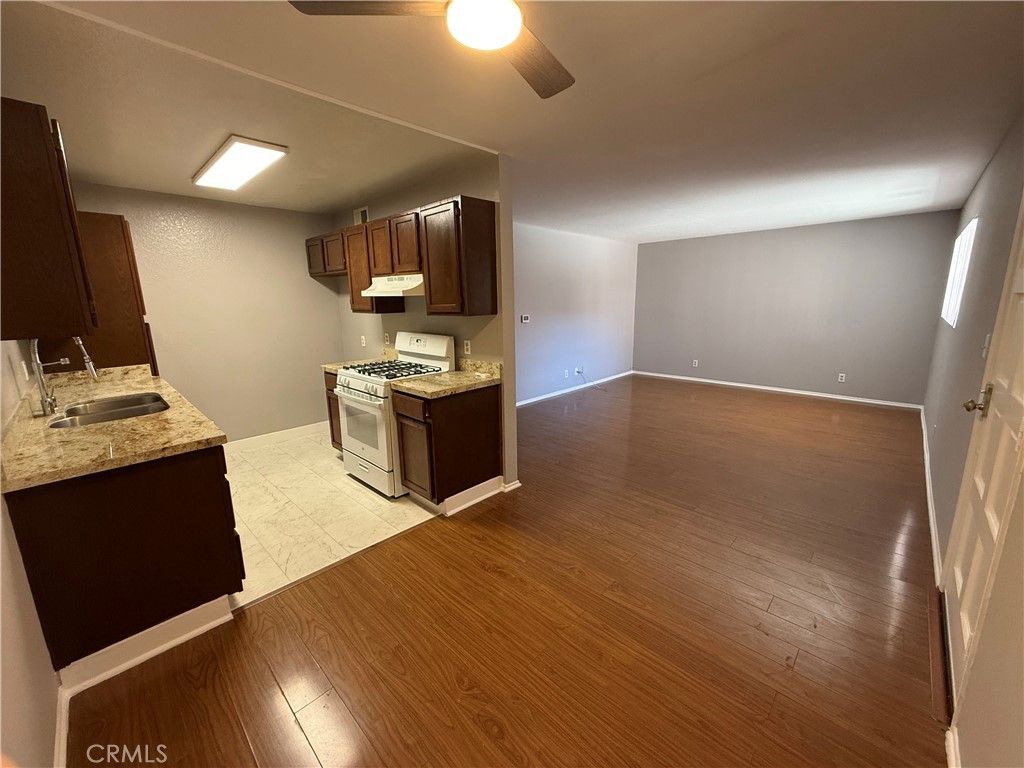 211 Magnolia 115, Glendale, CA 91204