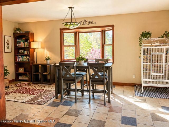 174 North Drive, Saugerties, NY 12477