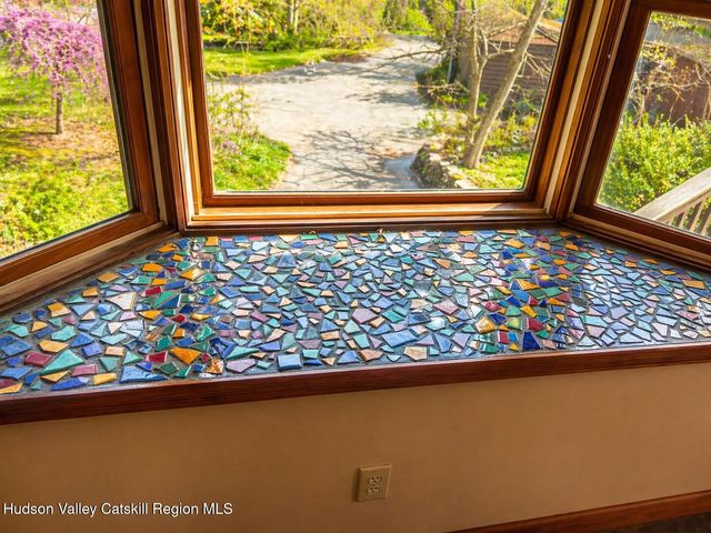 174 North Drive, Saugerties, NY 12477