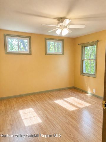 174 North Drive, Saugerties, NY 12477