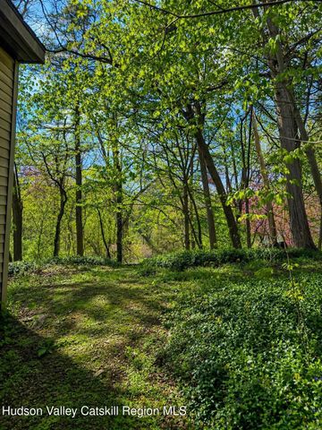 174 North Drive, Saugerties, NY 12477