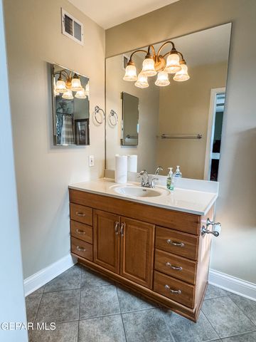 16100 SOCORRO Road, Fabens, TX 79838