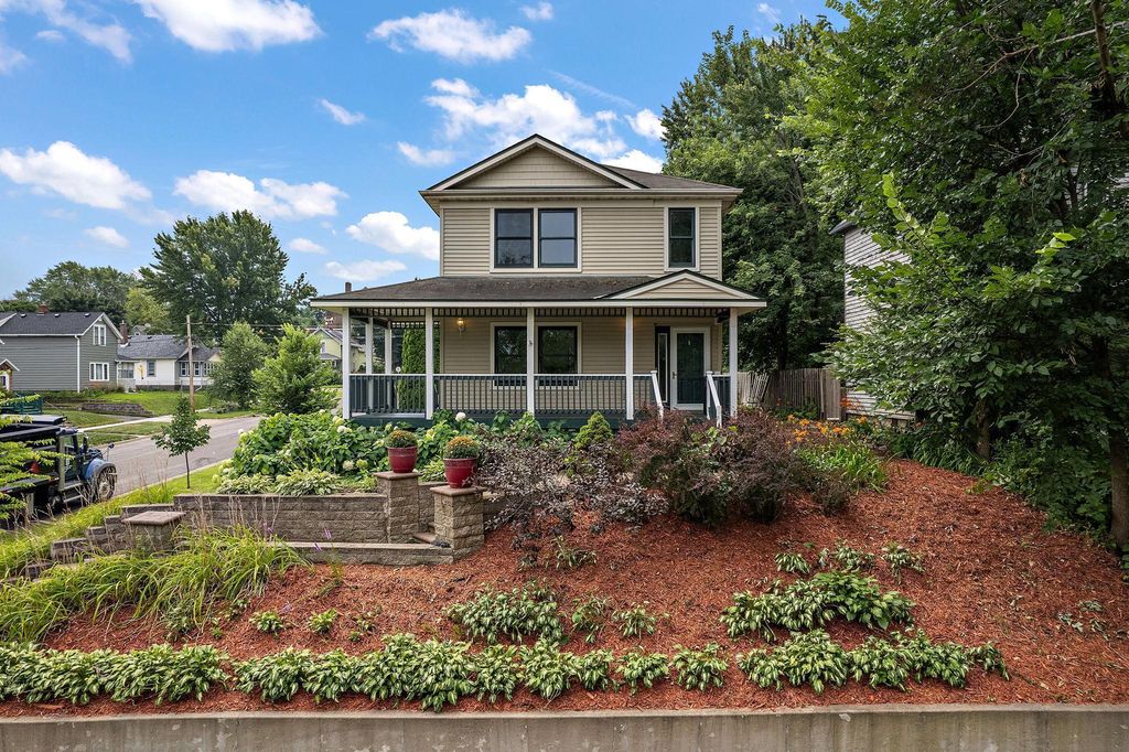 517 Bidwell Street, Saint Paul, MN 55107
