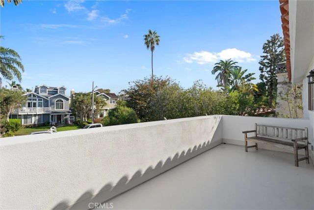 646 Avenue B, Redondo Beach, CA 90277