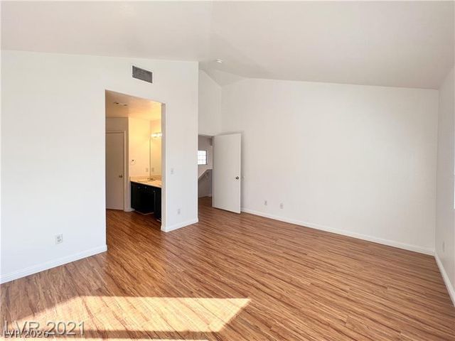3553 Lazy Sun Lane, Las Vegas, NV 89147