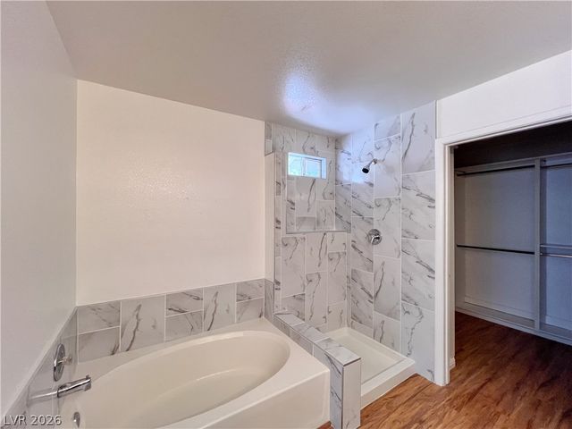 3553 Lazy Sun Lane, Las Vegas, NV 89147