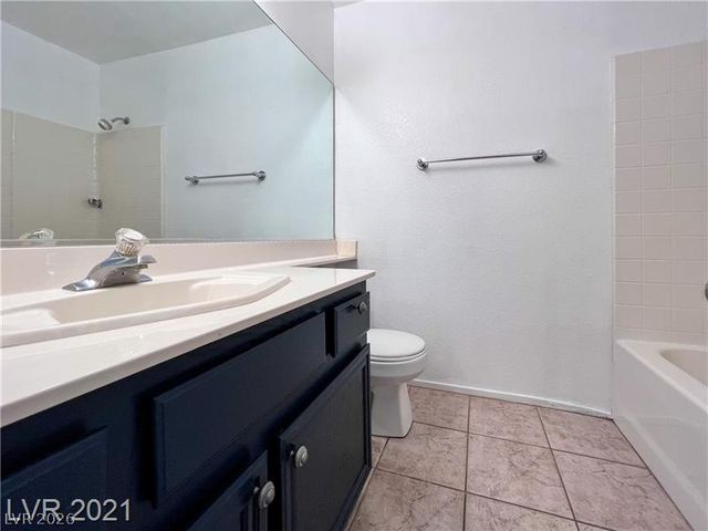 3553 Lazy Sun Lane, Las Vegas, NV 89147