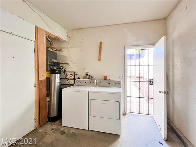3553 Lazy Sun Lane, Las Vegas, NV 89147