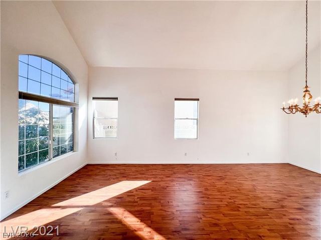 3553 Lazy Sun Lane, Las Vegas, NV 89147