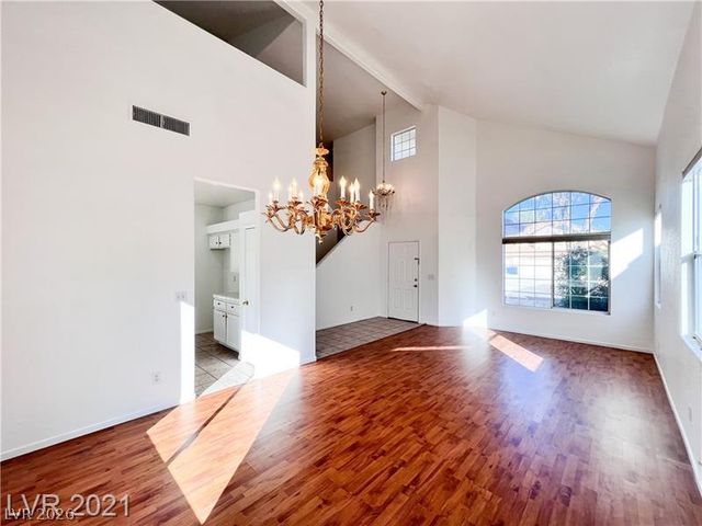 3553 Lazy Sun Lane, Las Vegas, NV 89147