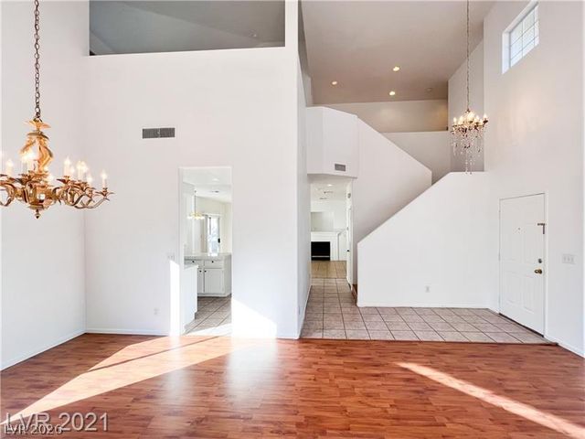 3553 Lazy Sun Lane, Las Vegas, NV 89147