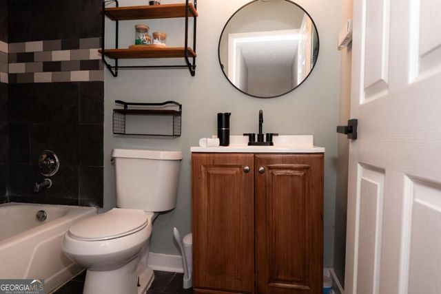 1384 Old Coach Road SW, Marietta, GA 30008