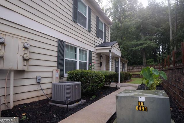1384 Old Coach Road SW, Marietta, GA 30008