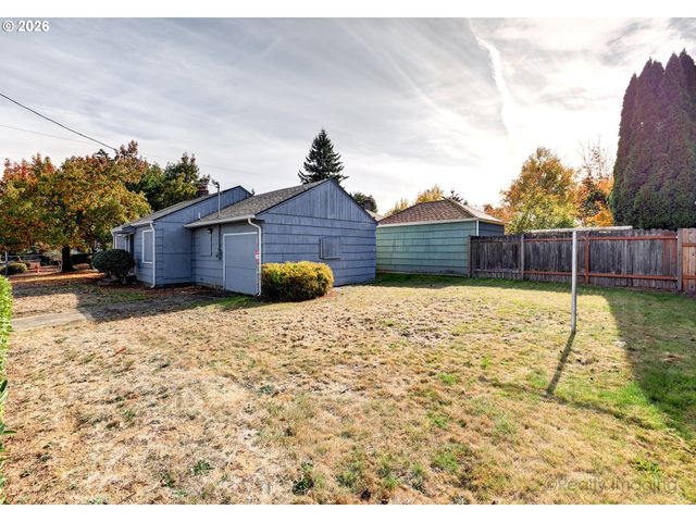 7024 Ne PRESCOTT St, Portland, OR 97218
