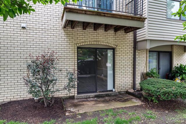 1251 Guelbreth Lane 211, St Louis, MO 63146