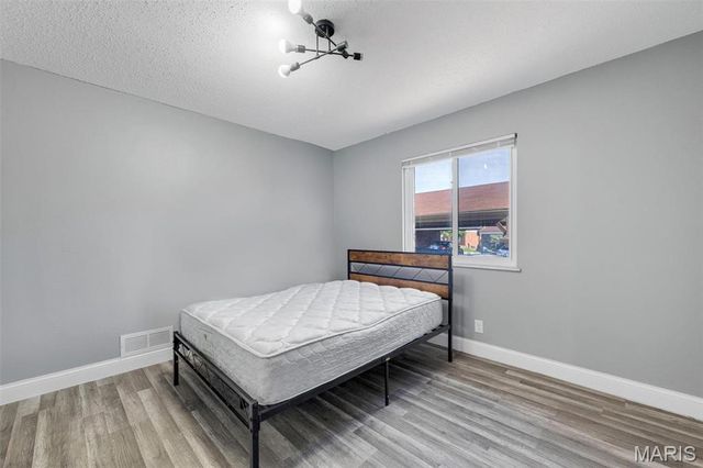 1251 Guelbreth Lane 211, St Louis, MO 63146