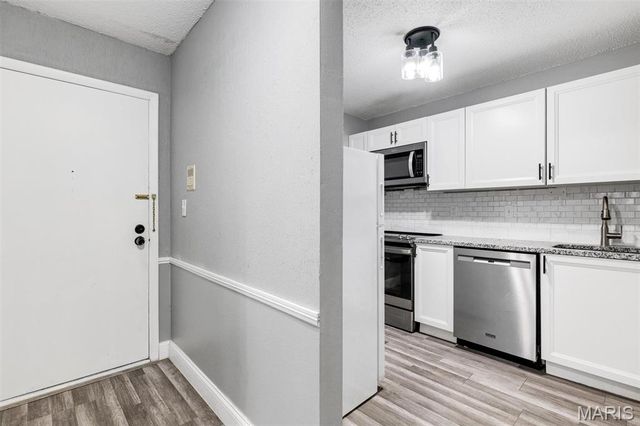 1251 Guelbreth Lane 211, St Louis, MO 63146