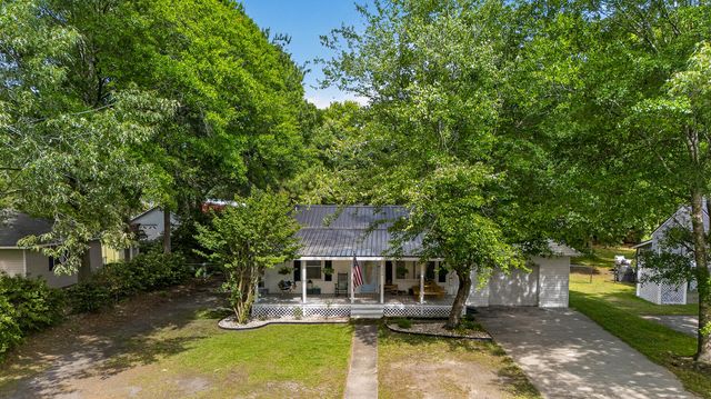 206 N Winter Street, Moncks Corner, SC 29461