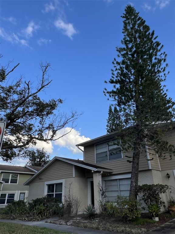 14627 PINE GLEN CIRCLE, Lutz, FL 33559