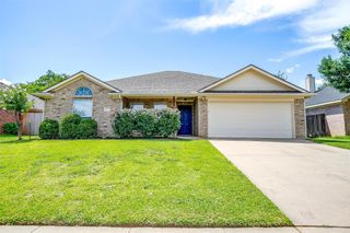 578 Tanglewood Drive, Burleson, TX 76028