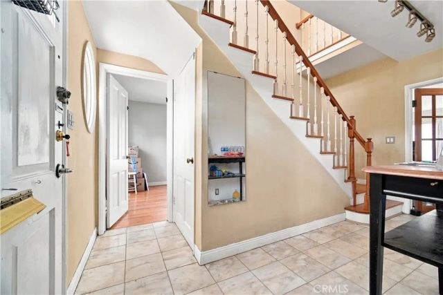 1826 Wellington Road, Los Angeles, CA 90019