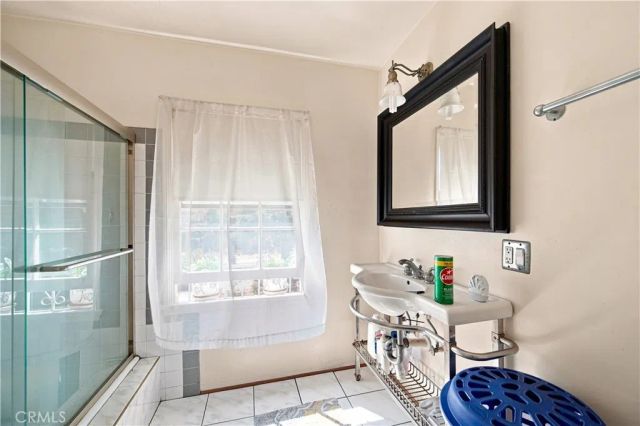 1826 Wellington Road, Los Angeles, CA 90019