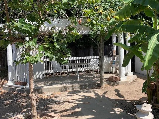 1826 Wellington Road, Los Angeles, CA 90019