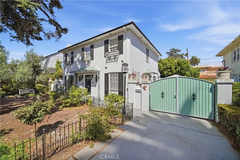 1826 Wellington Road, Los Angeles, CA 90019