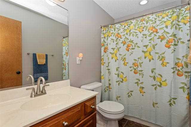 10201 Hickory Lane, Urbandale, IA 50322