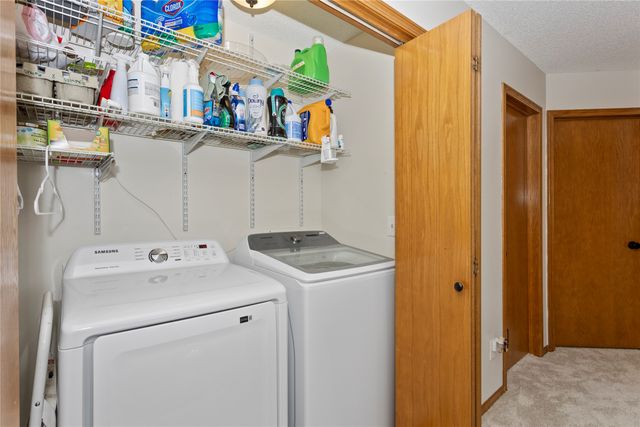 10201 Hickory Lane, Urbandale, IA 50322
