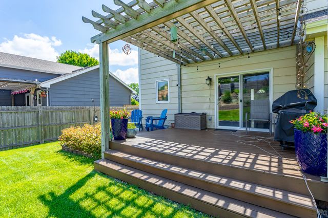 10201 Hickory Lane, Urbandale, IA 50322
