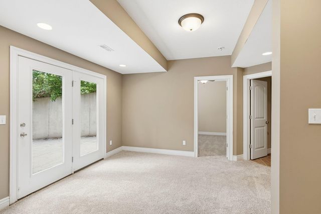2520 VASHON CT, Columbia, MO 65203