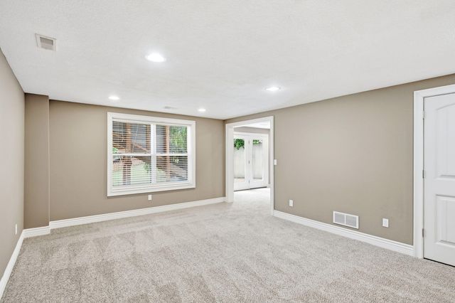 2520 VASHON CT, Columbia, MO 65203