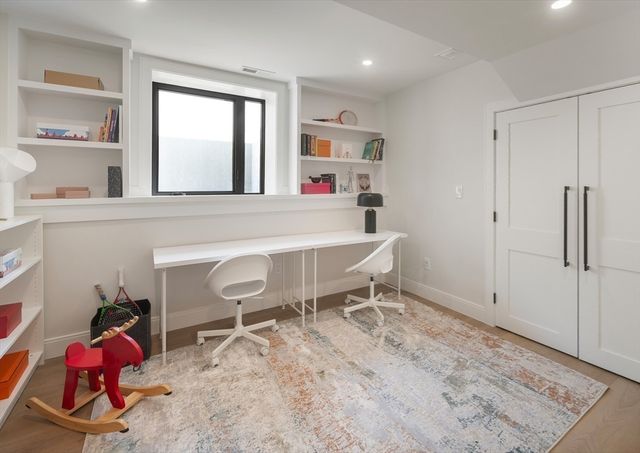 267 River Street 267, Newton, MA 02465