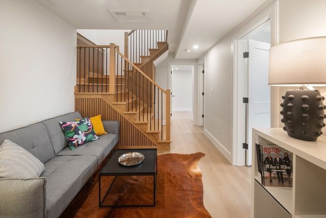 267 River Street 267, Newton, MA 02465
