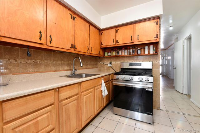10107 Avenue L, Brooklyn, NY 11236