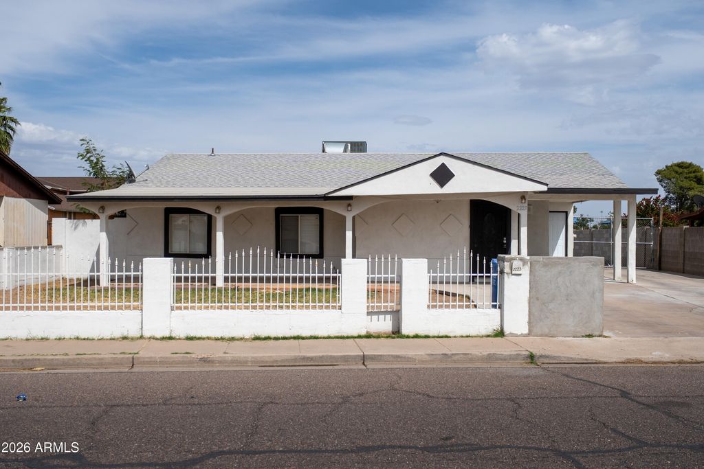 Image 1 of property listing at 2223 N 47TH Avenue, Phoenix, AZ 85035
