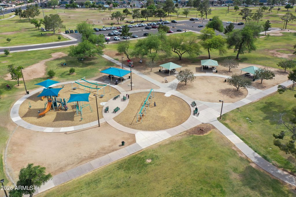 Image 25 of property listing at 2223 N 47TH Avenue, Phoenix, AZ 85035