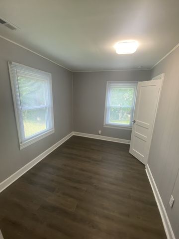 200 Bridgeway Ave, Old Hickory, TN 37138