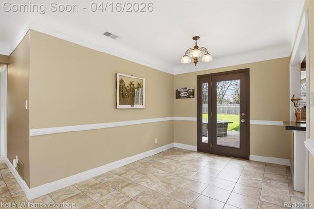 23632 Wesley Drive, Farmington, MI 48335